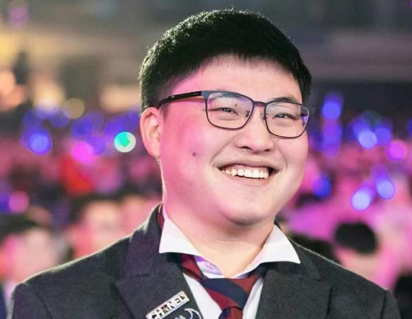 Uzi赛事官方发布战术调整新规，MAD争议不断！的简单介绍